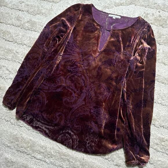 Johnny Was Venetian Keyhole Velvet Blouse - Picture 3 of 7